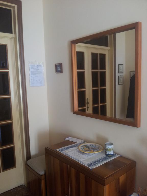 Assisana Affittacamere Санта-Мария-дельи-Анджели-э-деи-Мартири Экстерьер фото
